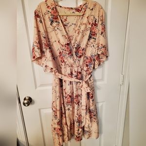NWOT Women's floral midi dress